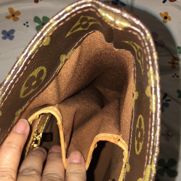 Super cute 🥰 Authentic LV VAVIN MONOGRAM TOTE - Picture 9 of 17